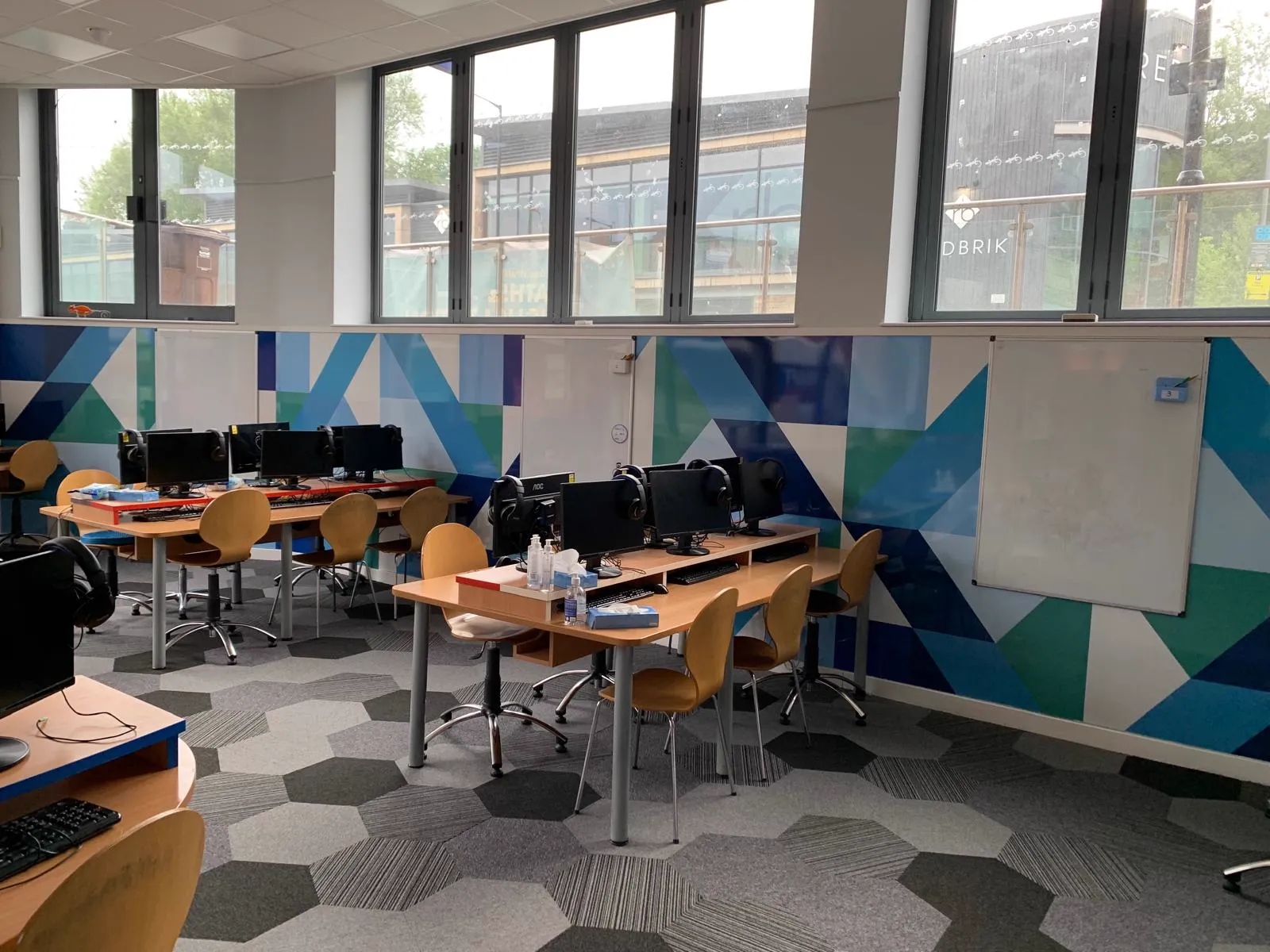 Completed turnkey interior fit-out by Kraft Interiors
